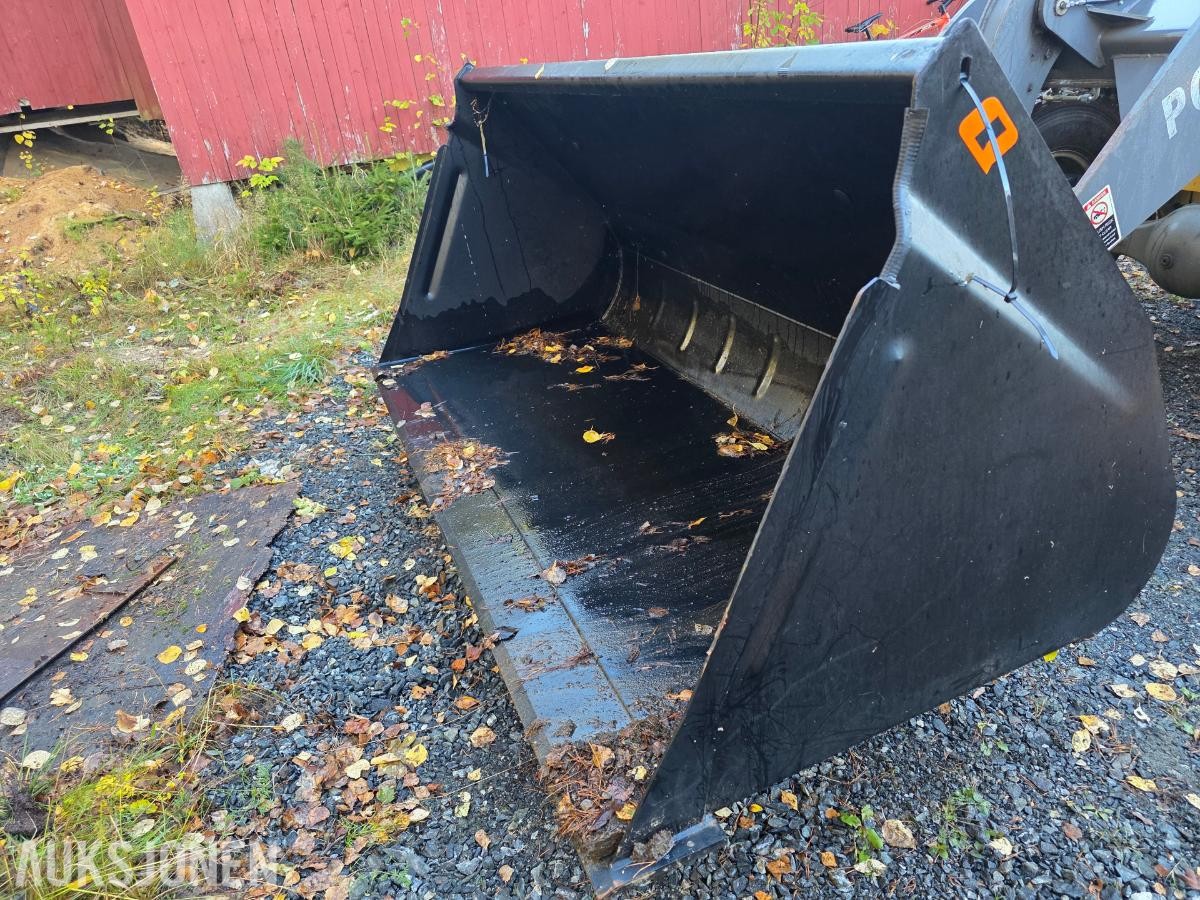 2025 Andre Jost Bucket 245 VL skuffe, SMS feste