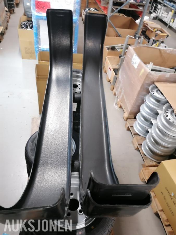 3 stk Ubrukte plast tandem skjermer til tilhenger