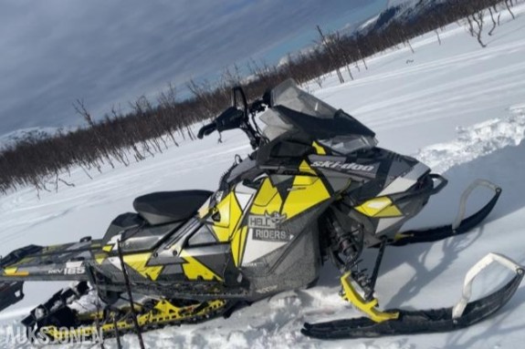 2017 Ski-doo Summit 850 E-Tec Snøscooter