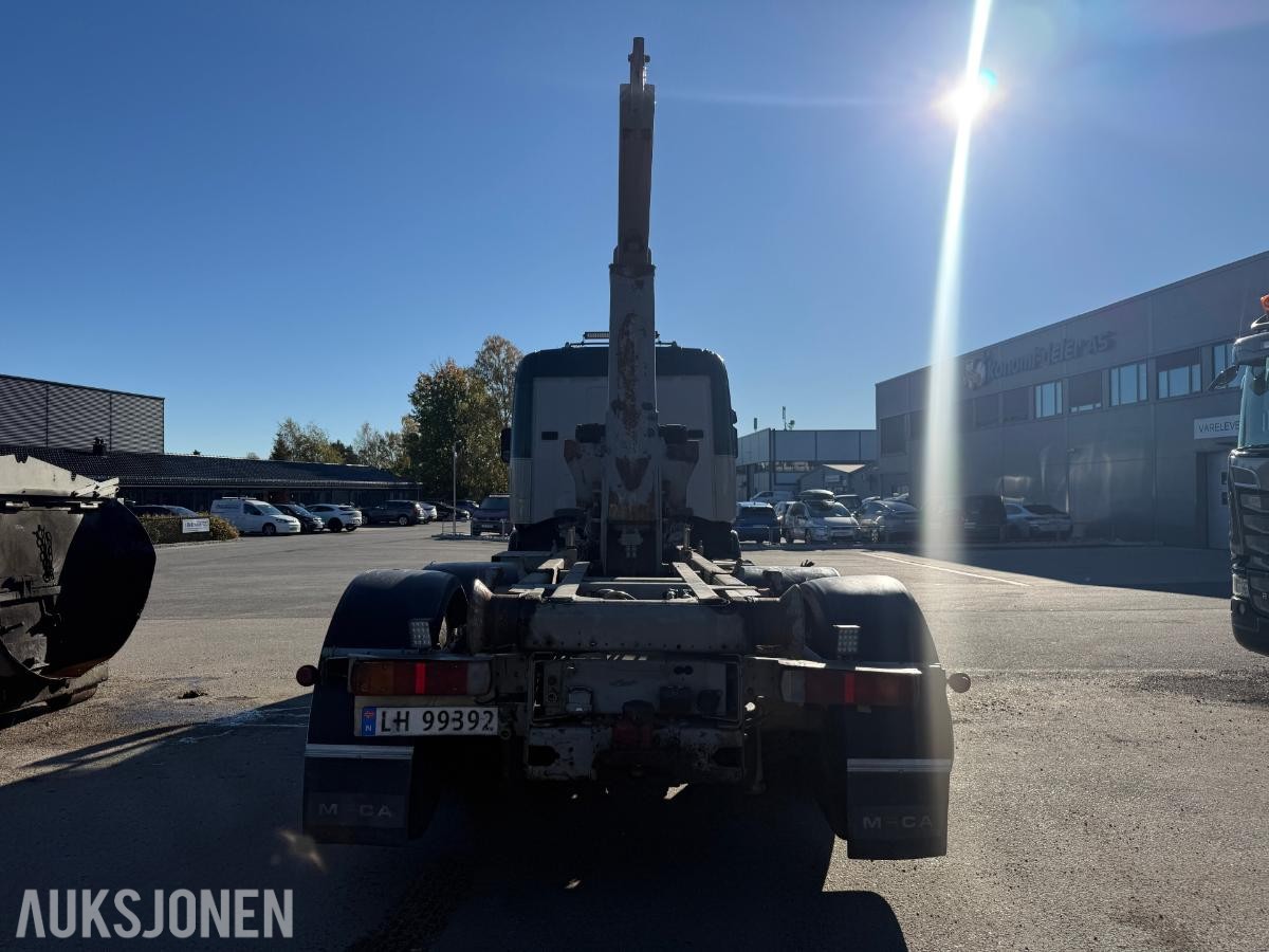 2002 Scania R 124G Krokbil