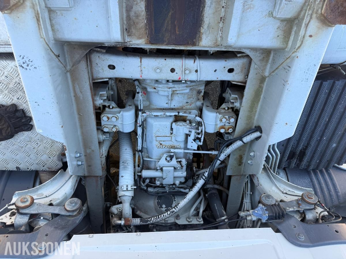 2002 Scania R 124G Krokbil