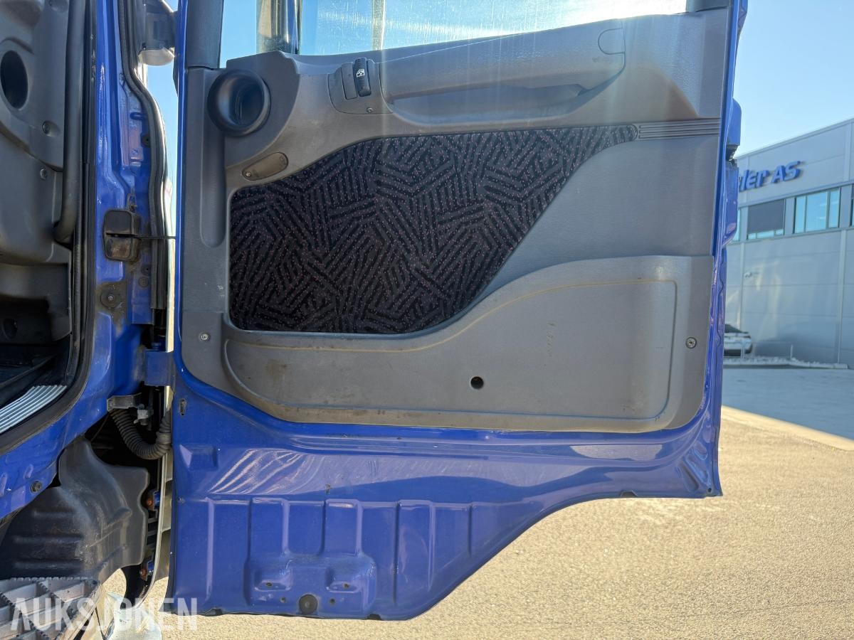 2002 Scania R 124G Krokbil