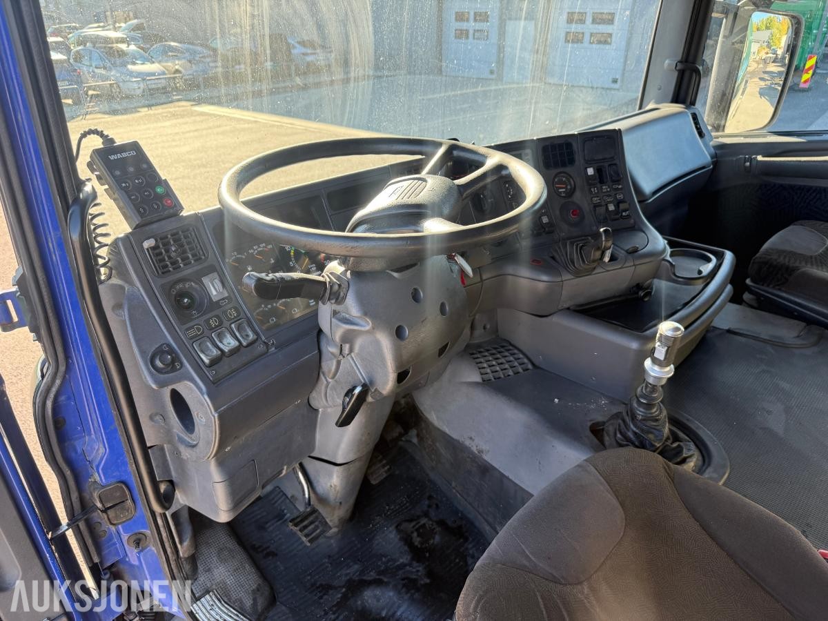 2002 Scania R 124G Krokbil