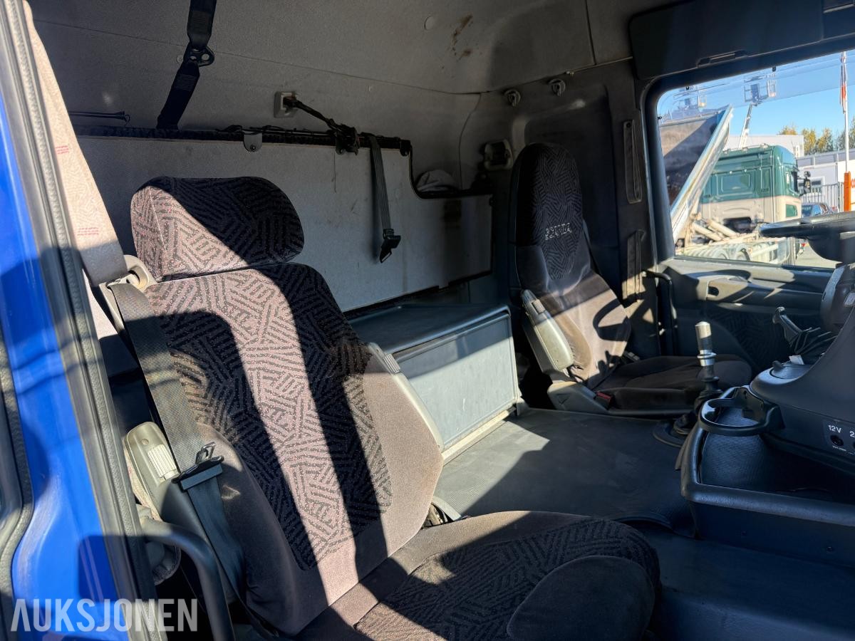 2002 Scania R 124G Krokbil
