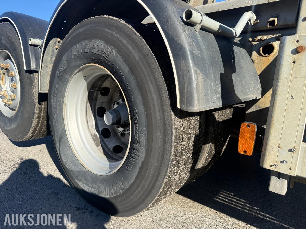 2002 Scania R 124G Krokbil