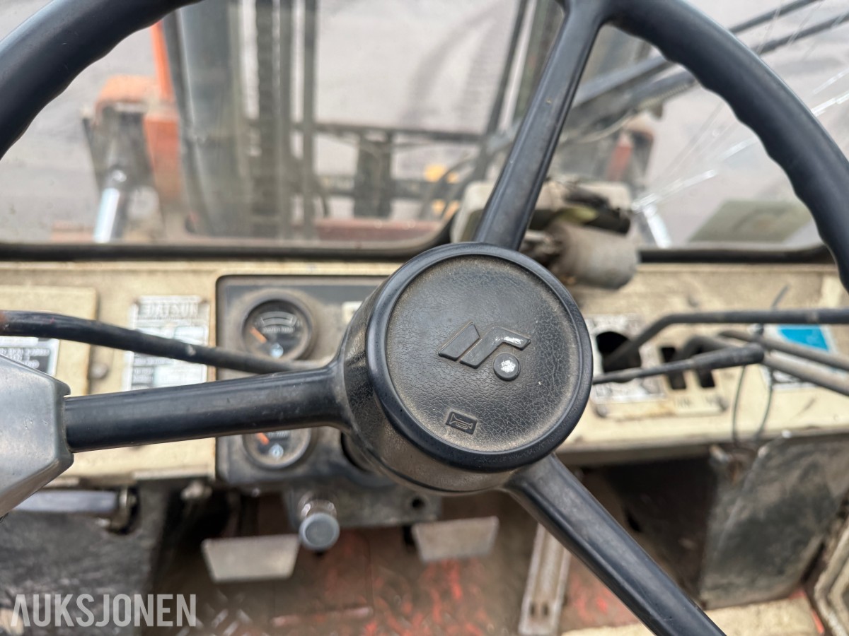 1983 Datsun YGF03A40 dieseltruck - løftekapasitet 4 000 kg