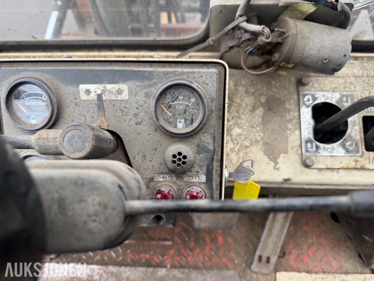 1983 Datsun YGF03A40 dieseltruck - løftekapasitet 4 000 kg