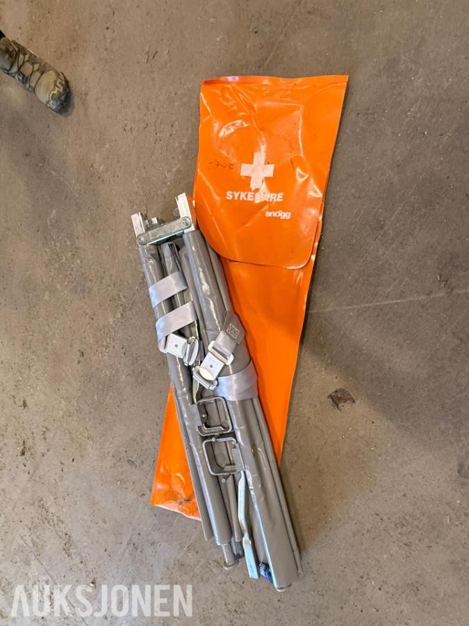 Pakke med LED Arbeidslys - sykebåre - stolpespade