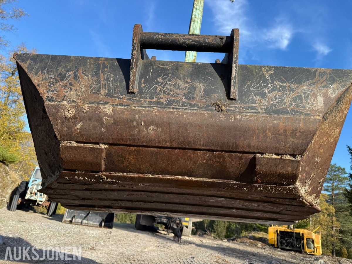 2020 Hardlife pusseskuffe 1600 mm – S60 feste – 600 liter