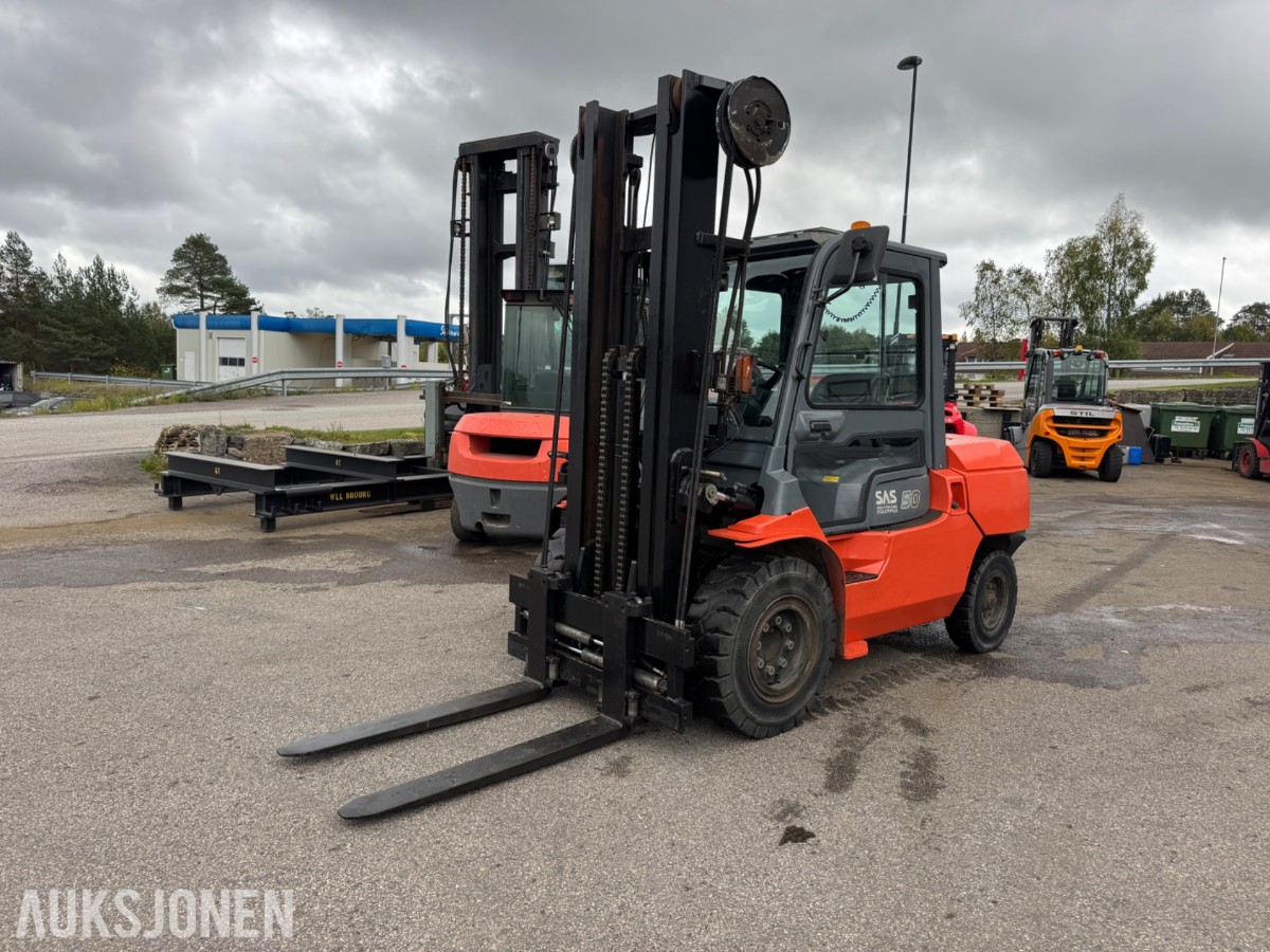 Toyota 02-7FD45 motvektstruck, spreder, sideskift, friløft