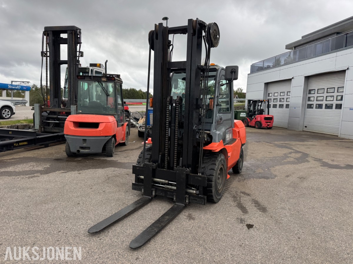 Toyota 02-7FD45 motvektstruck, spreder, sideskift, friløft
