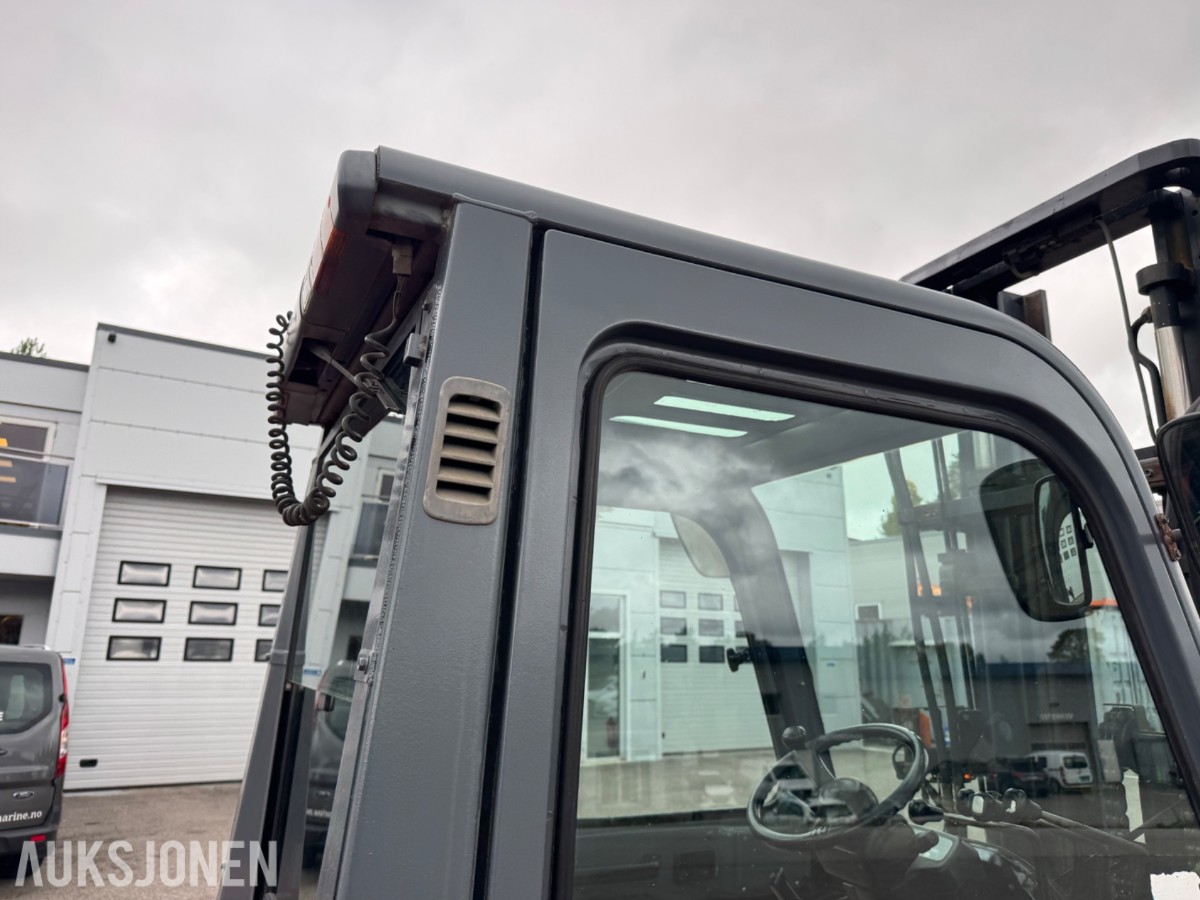 Toyota 02-7FD45 motvektstruck, spreder, sideskift, friløft