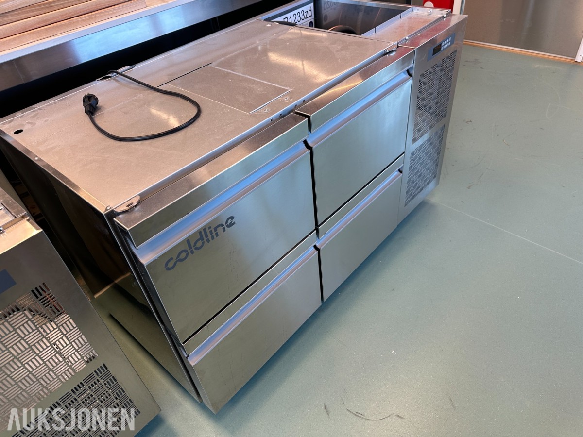 2025 Coldline TS13/4ME-710 kjølebenk | 4 skuffer | Rustfritt stål