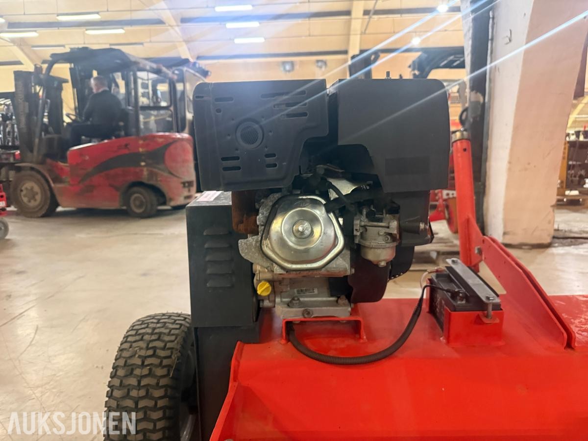 2020 ATV120 beitepusser med bensinmotor, 234 kg