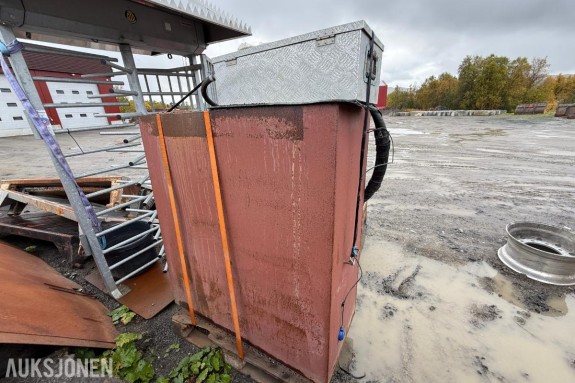 Ekstratank til lastebil med 24V Pumpe - 900-1000L