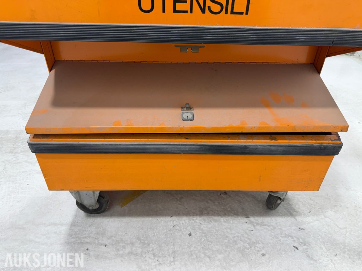 Beta Utensili Tank verktøyvogn med håndverktøy