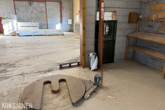 Nissen pallepakker med dreieskive og filmholder
