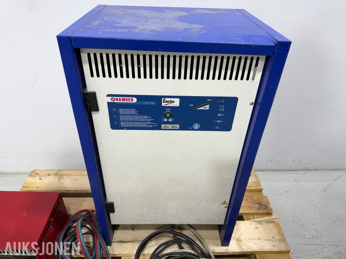 Hawker EnerSys TE 48V 80A og Micropower STC 24/40 batteriladere
