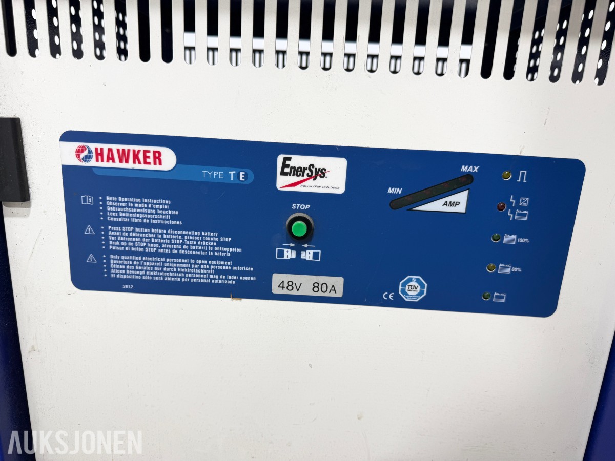 Hawker EnerSys TE 48V 80A og Micropower STC 24/40 batteriladere