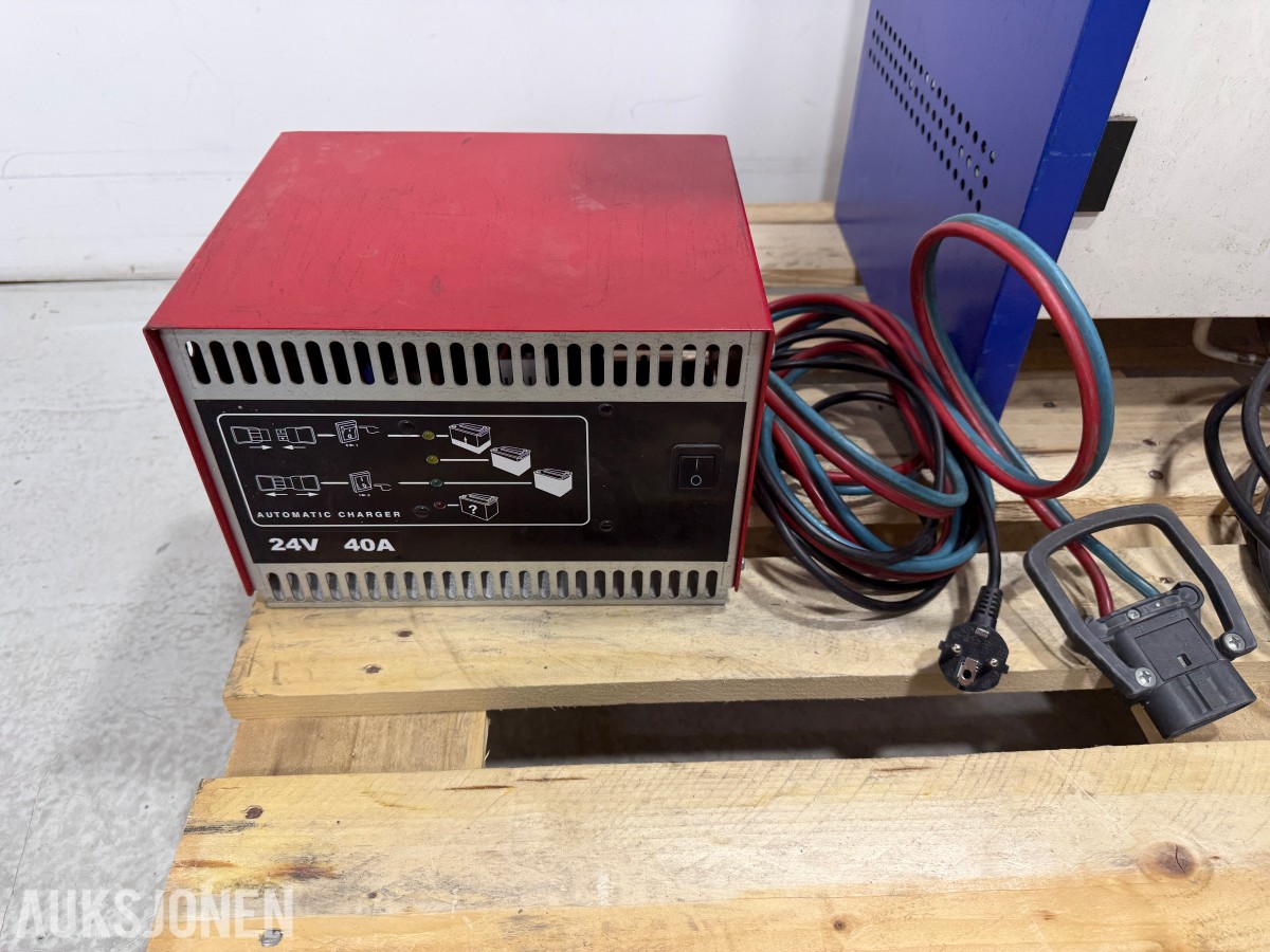 Hawker EnerSys TE 48V 80A og Micropower STC 24/40 batteriladere