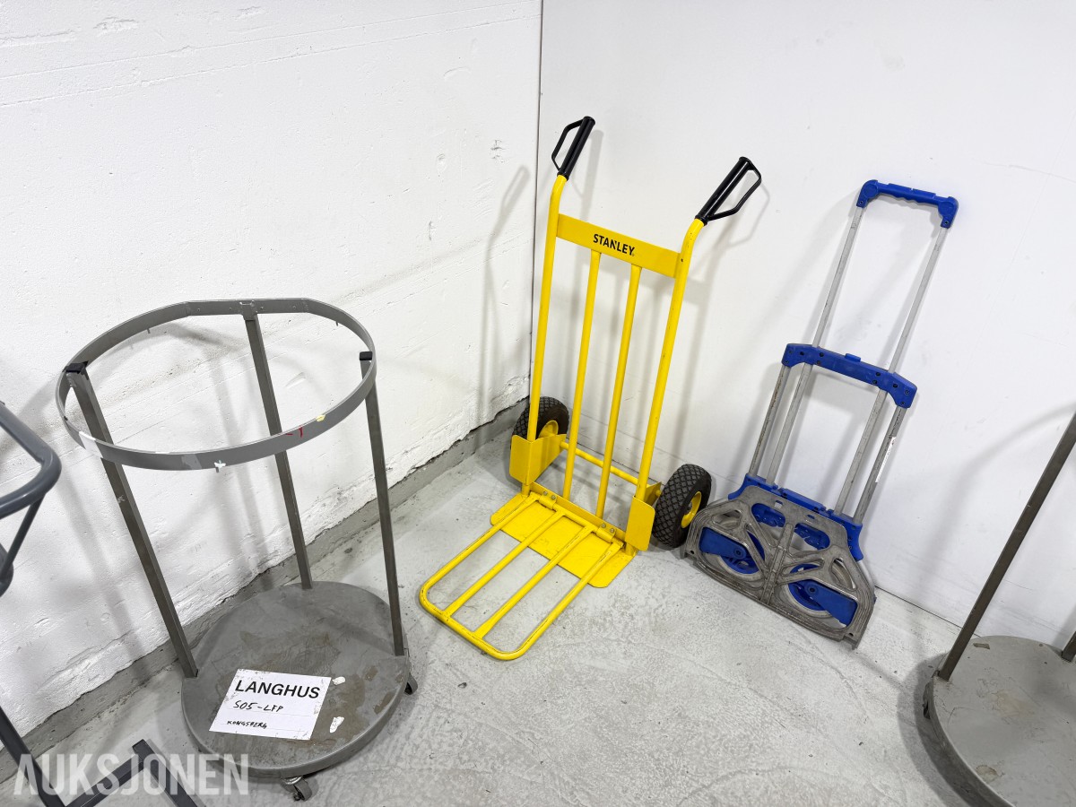 Parti sekketraller og avfallsstativ