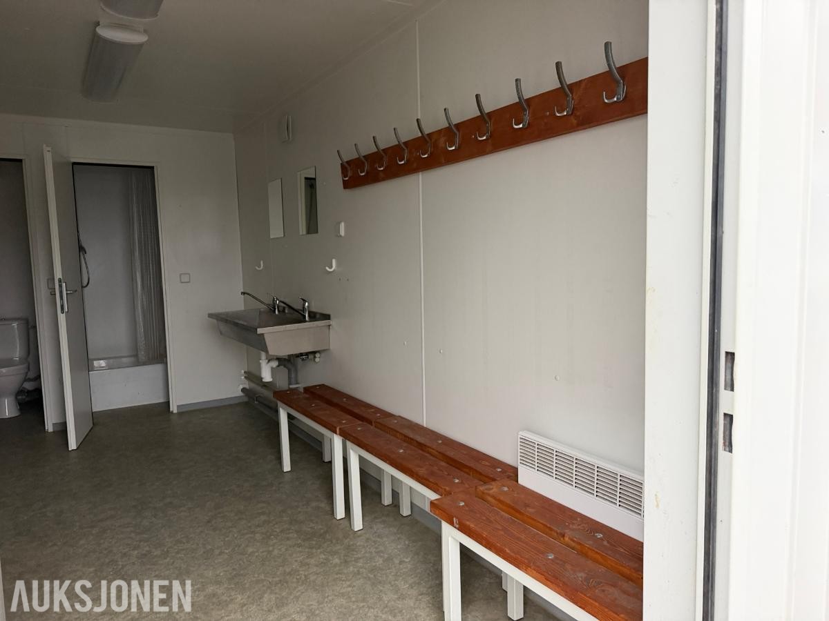 Garderobebrakke - Skiftebrakke med toalett, dusj ++