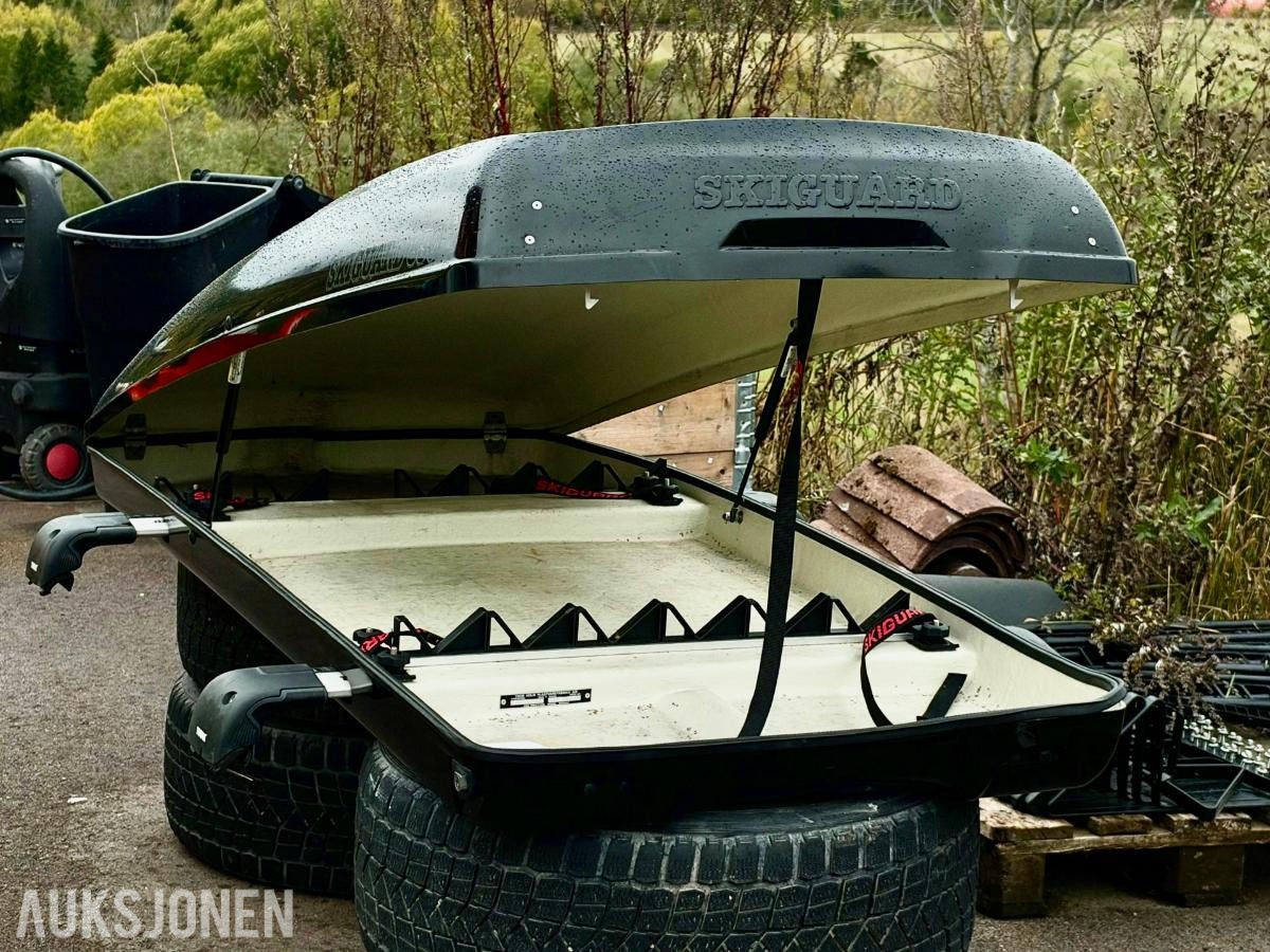 2022 Skiguard - Audi Etron 850
