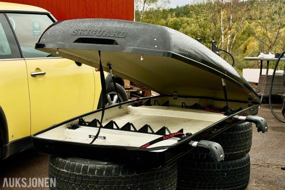 2022 Skiguard - Audi Etron 850