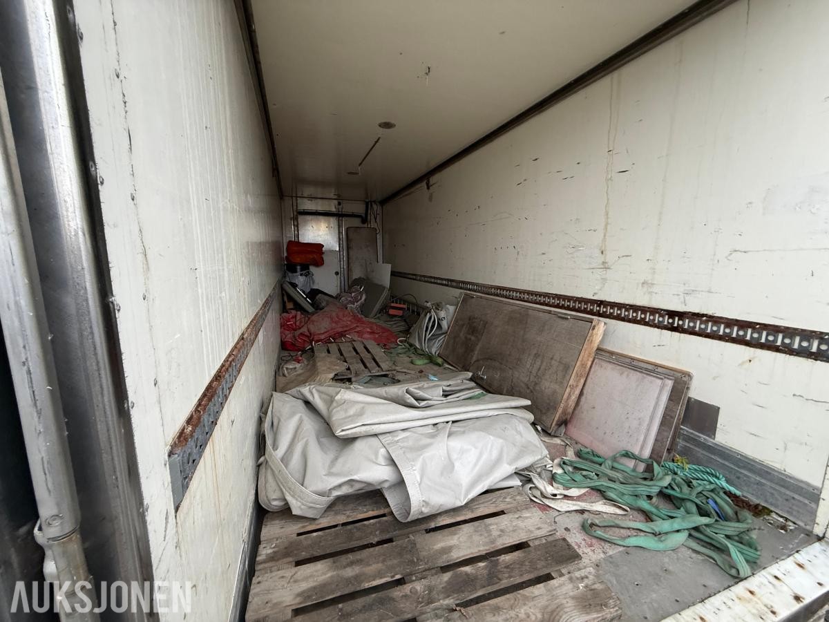 25 Fots isolert container med innhold