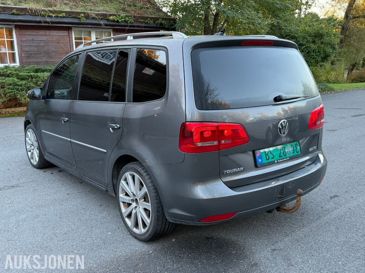 2011 Volkswagen Touran 170 HK AUT CRUISE HENGERFESTE VARMER NAVI 