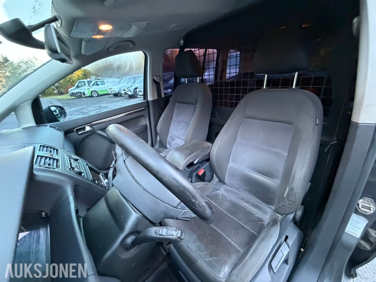 2011 Volkswagen Touran 170 HK AUT CRUISE HENGERFESTE VARMER NAVI 