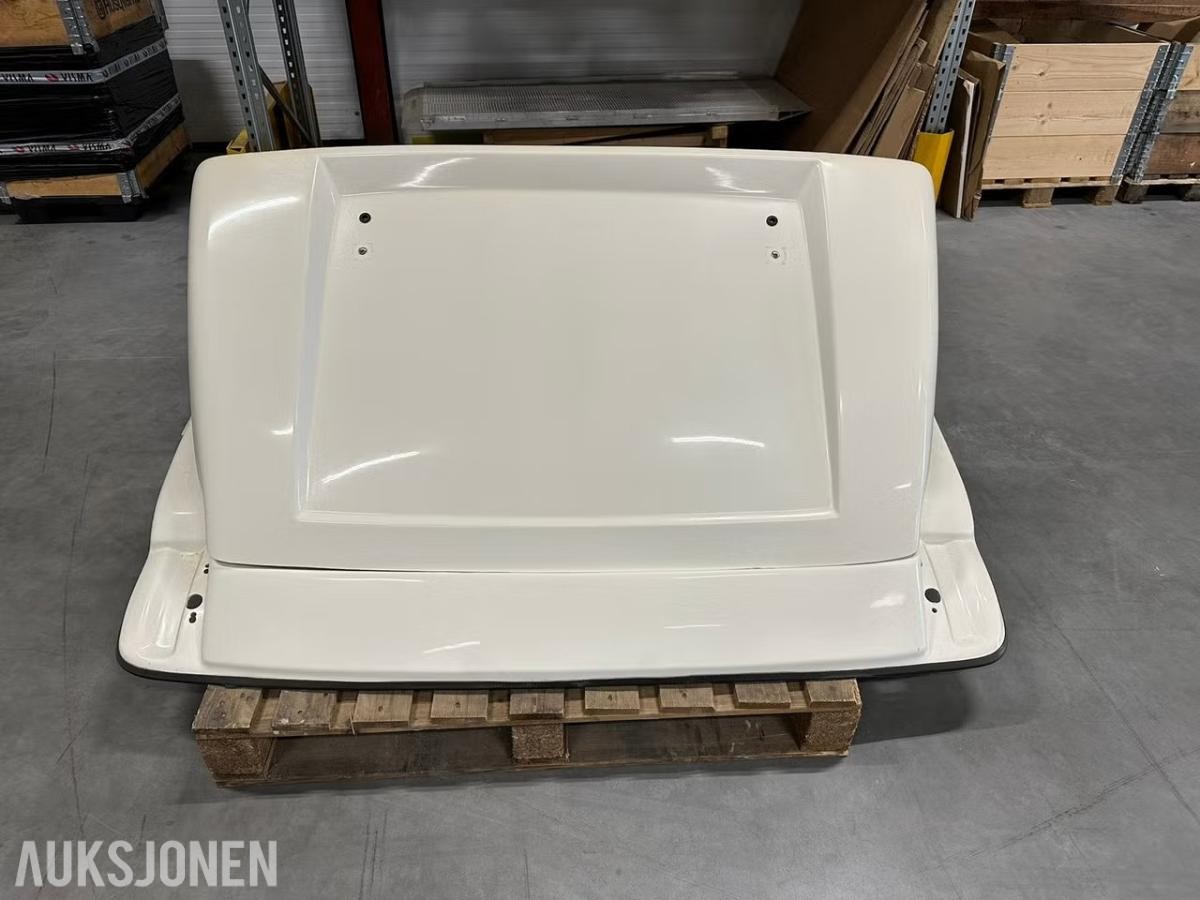 Takspoiler med lys til Iveco Daily