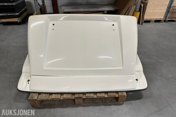 Takspoiler med lys til Iveco Daily