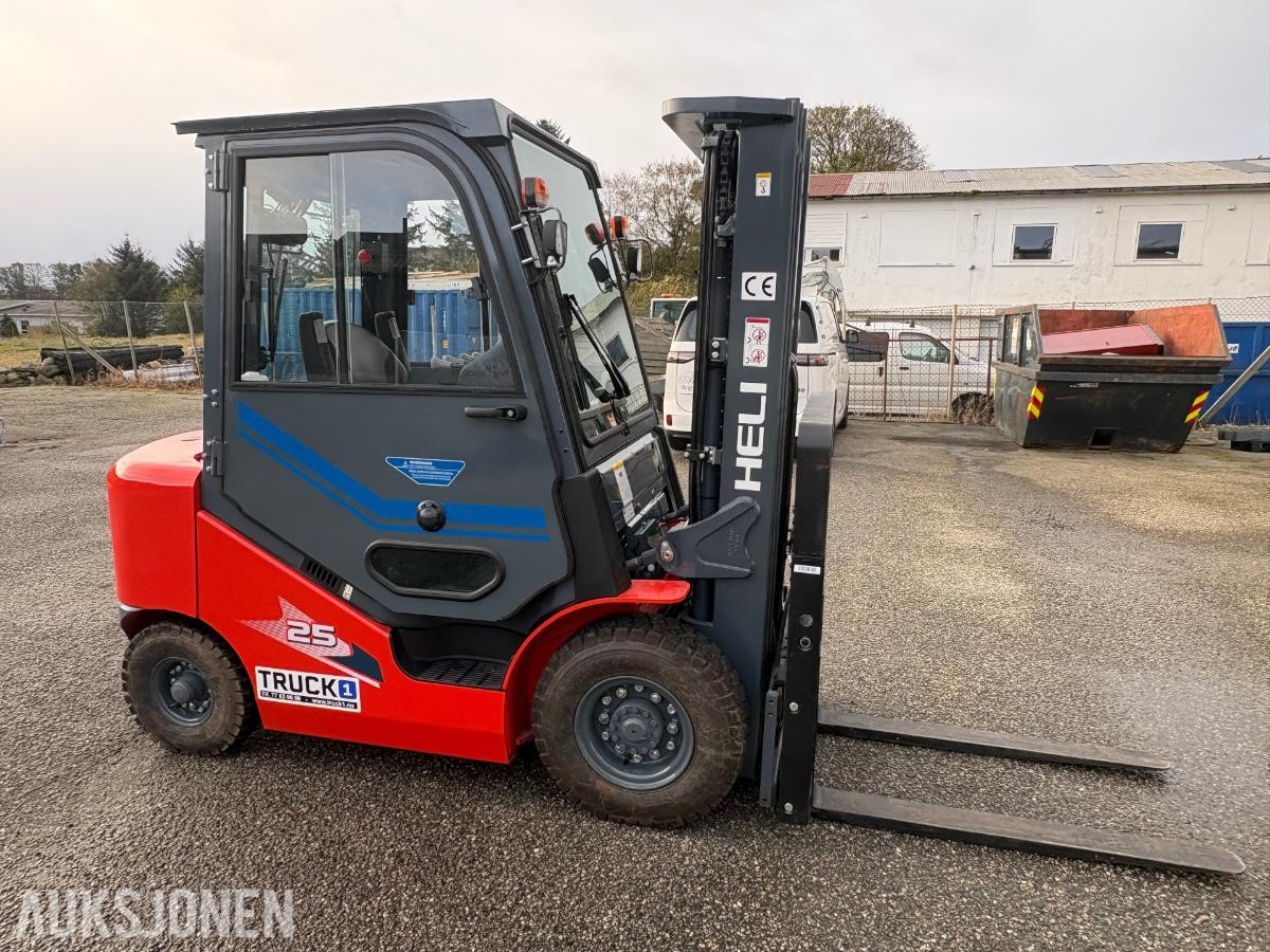 2022 Heli CPCD25 Motvektstruck diesel 44timer