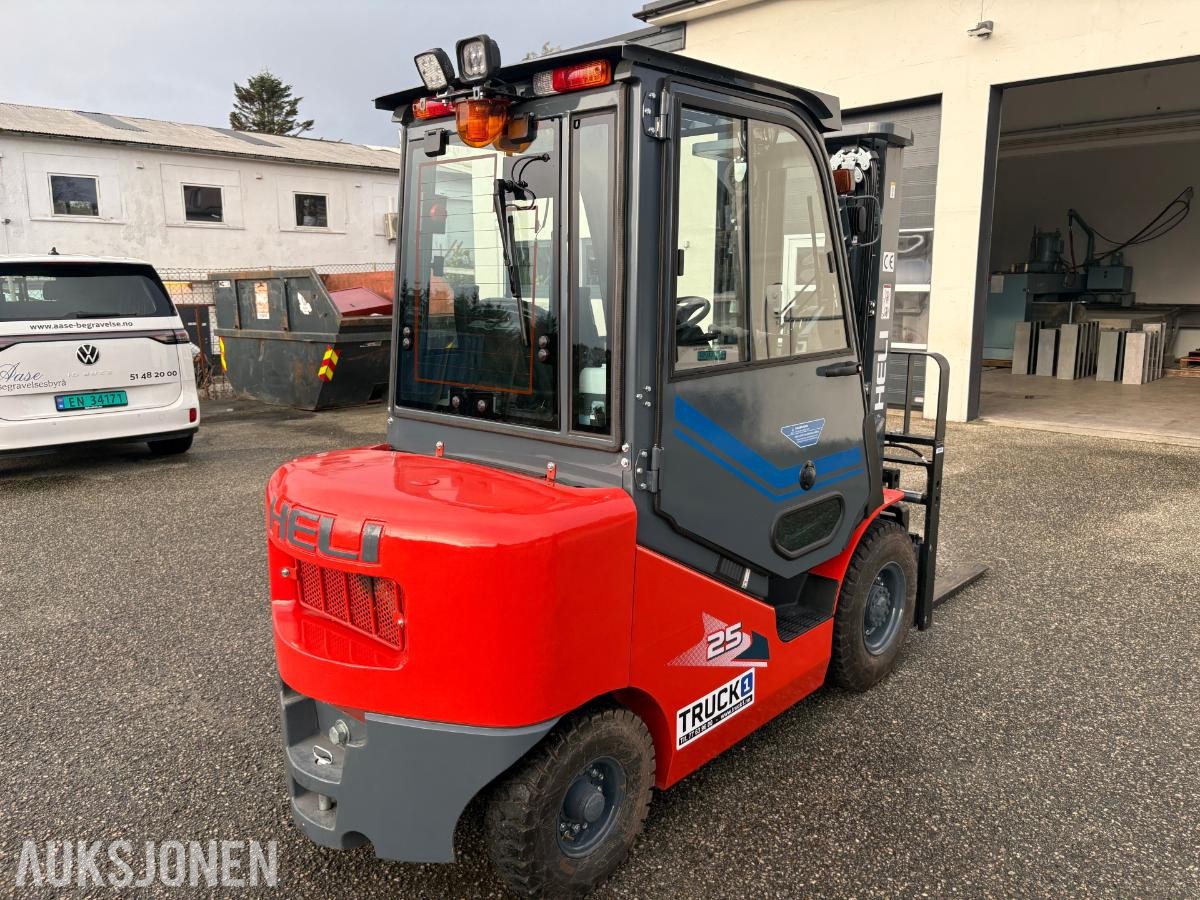 2022 Heli CPCD25 Motvektstruck diesel 44timer