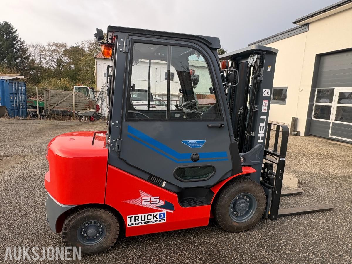 2022 Heli CPCD25 Motvektstruck diesel 44timer
