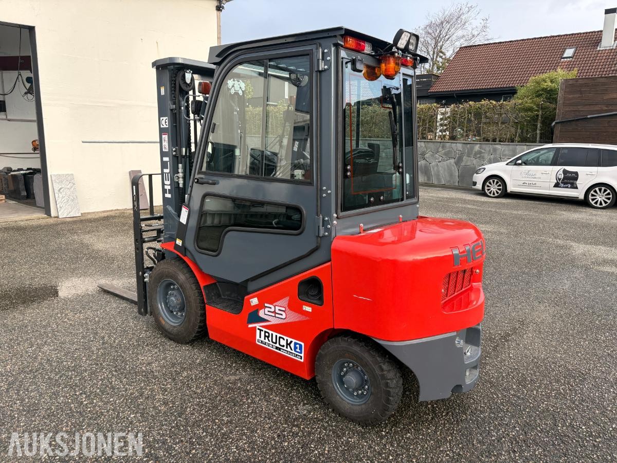 2022 Heli CPCD25 Motvektstruck diesel 44timer