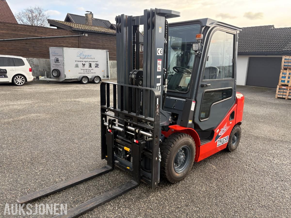 2022 Heli CPCD25 Motvektstruck diesel 44timer