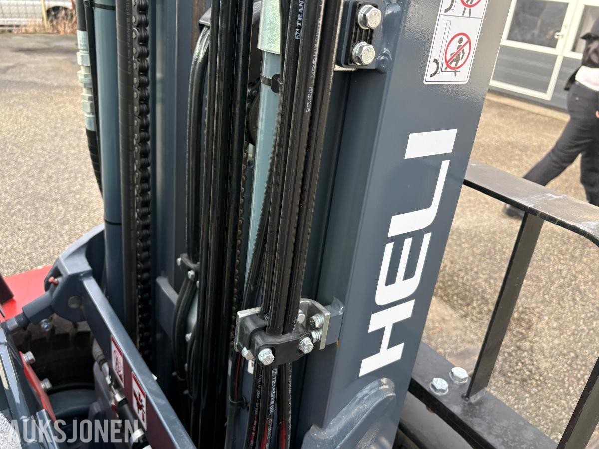 2022 Heli CPCD25 Motvektstruck diesel 44timer