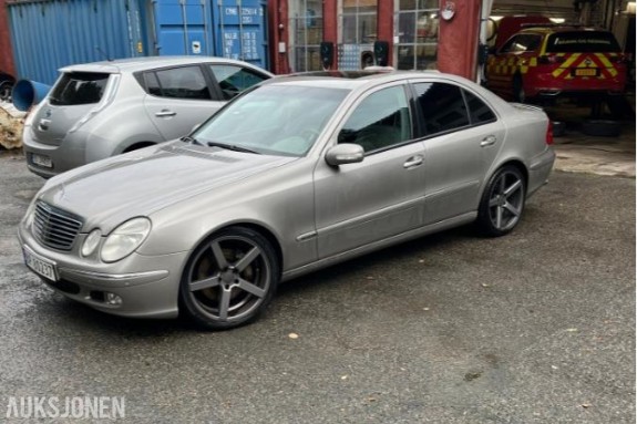 2003 Mercedes-Benz E 500 5.0 306HK AUTOMAT S+V DEKK EU OK TIL 12.2027