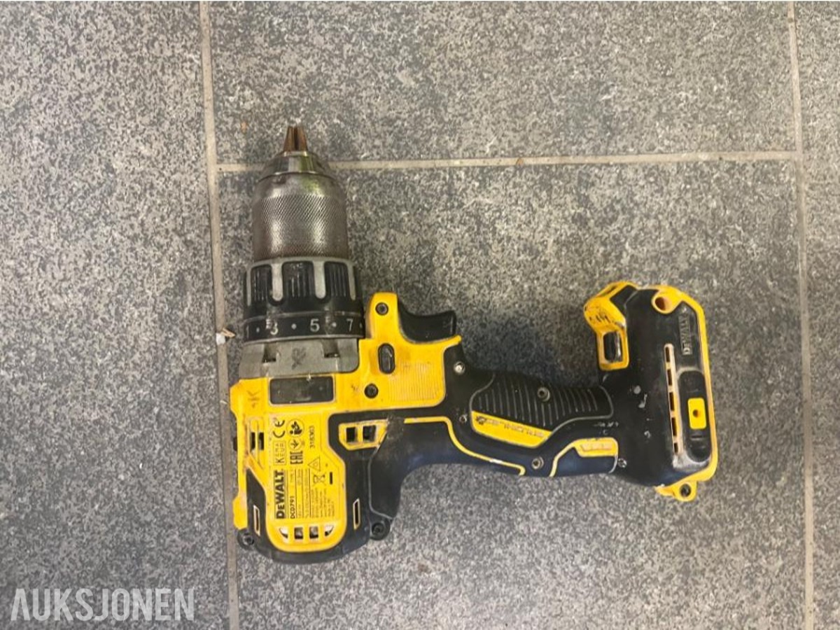 Div verktøy selges - Paslode - Dewalt