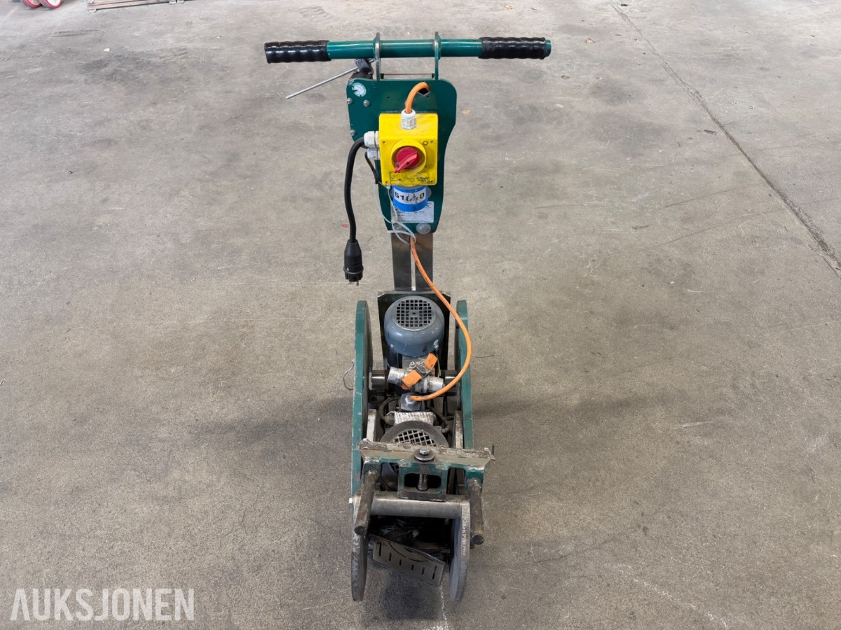 2018 Contec Mule beleggstripper - reparasjons objekt