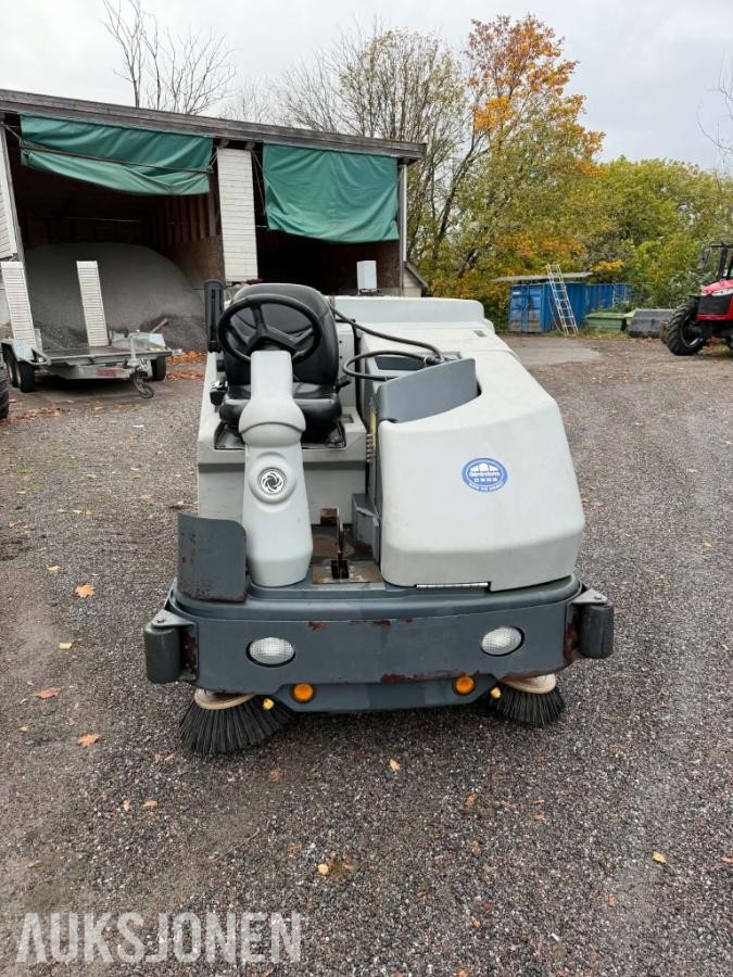 2012 Nilfisk SC8000 1300ER