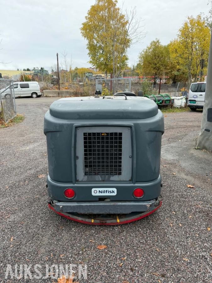 2012 Nilfisk SC8000 1300ER