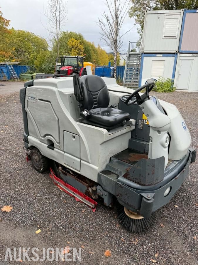 2012 Nilfisk SC8000 1300ER