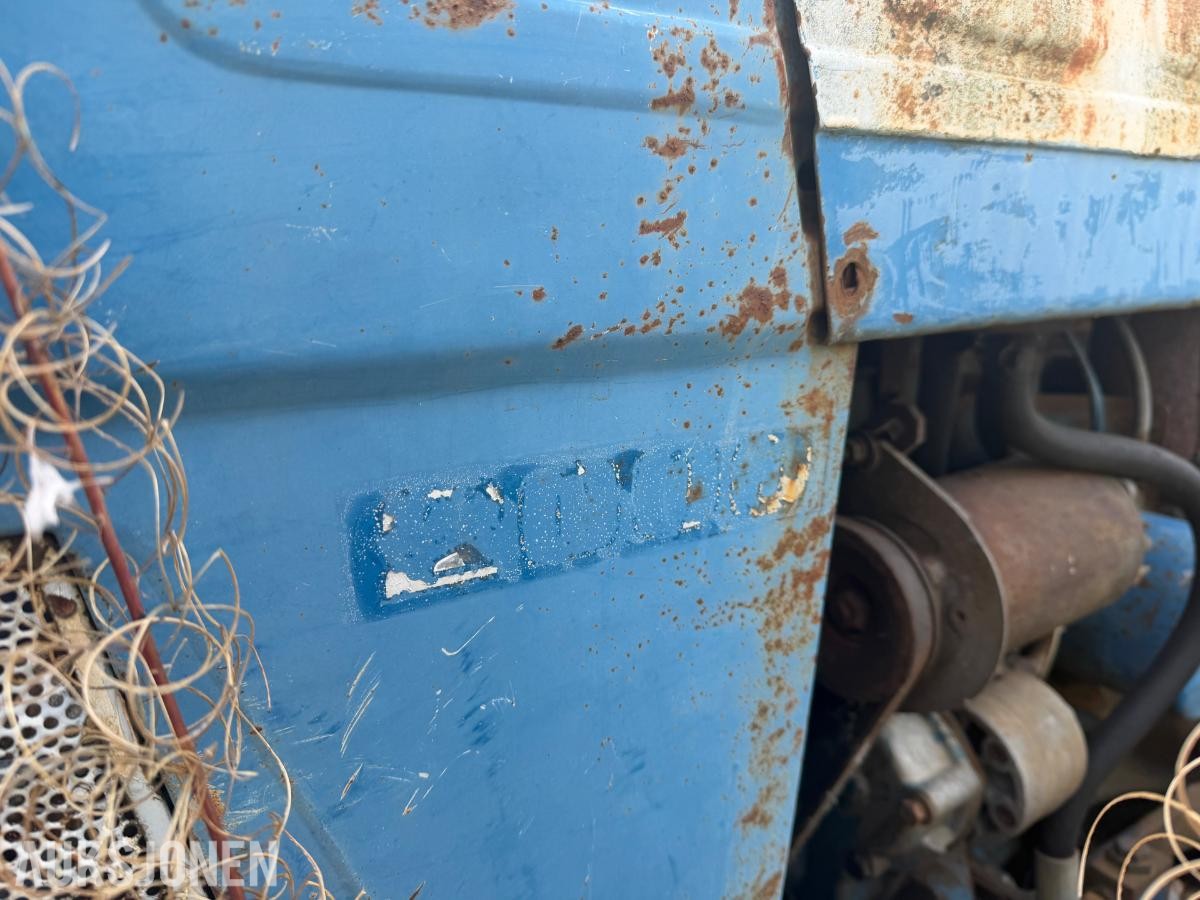 1900 Ford 2000 Traktor