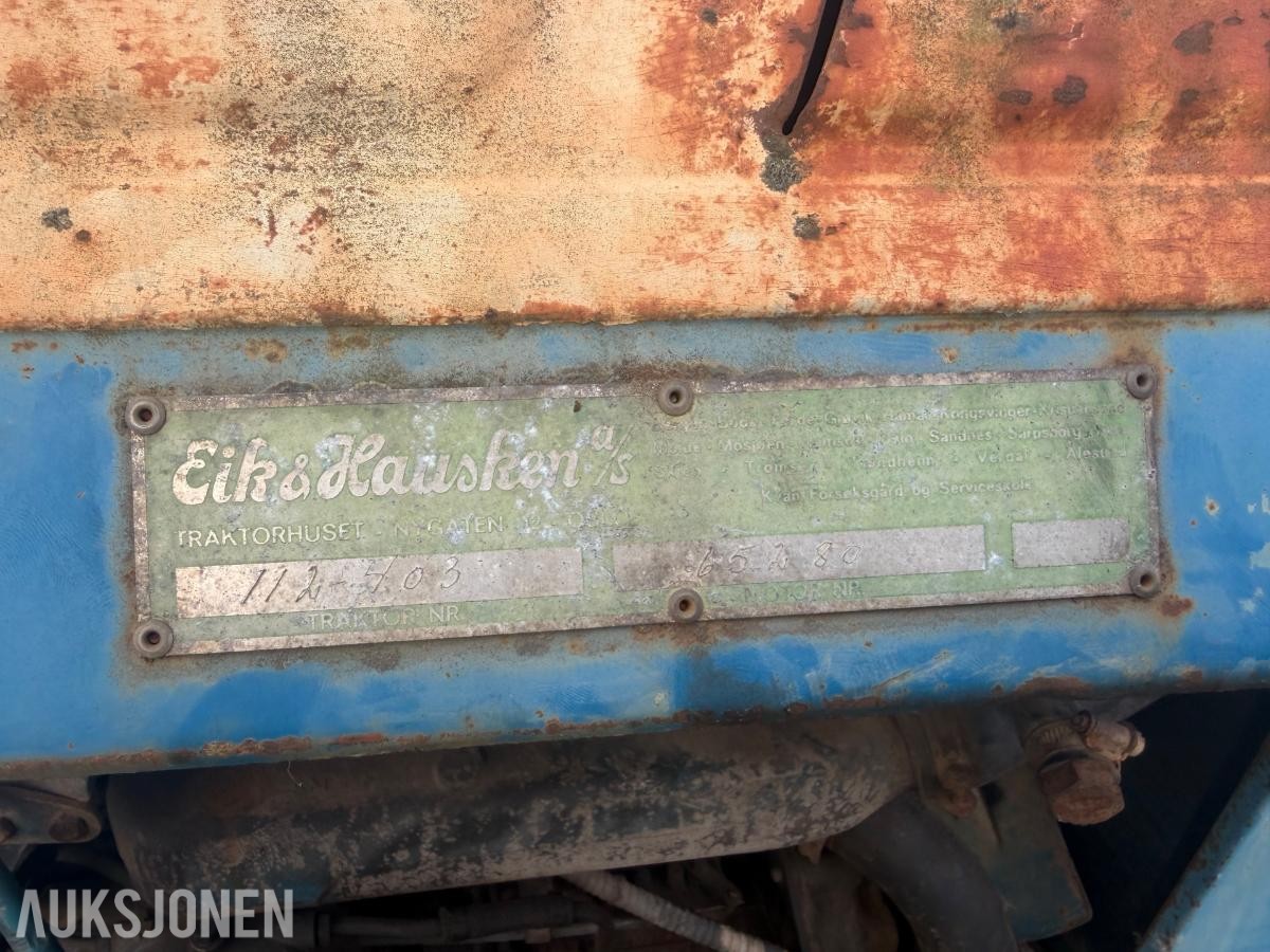 1900 Ford 2000 Traktor