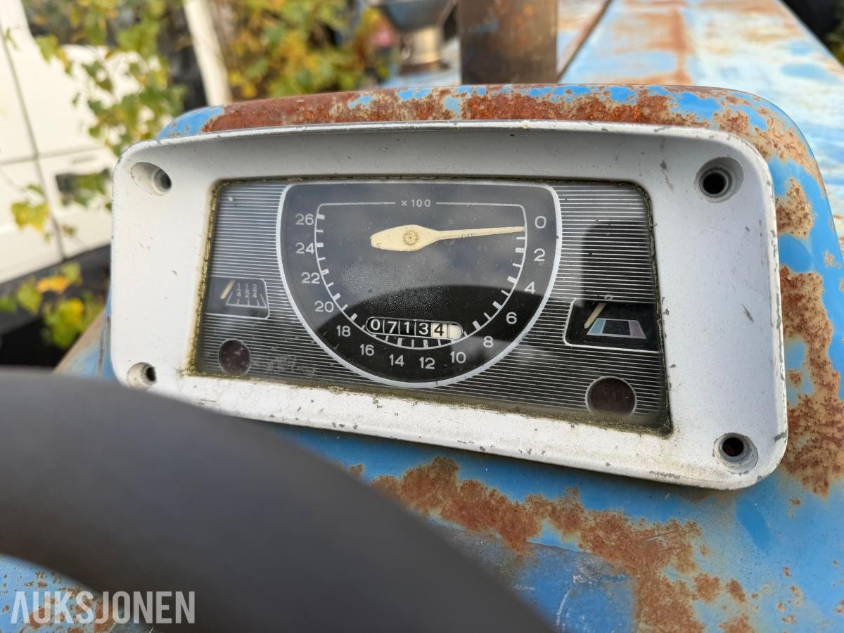 1900 Ford 2000 Traktor