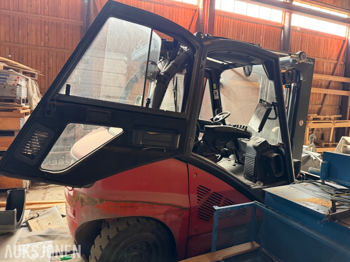 2012 mod. Linde H40D. Motvektstruck. Rep objekt