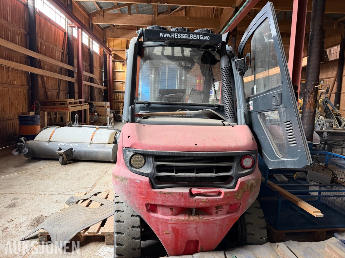 2012 mod. Linde H40D. Motvektstruck. Rep objekt